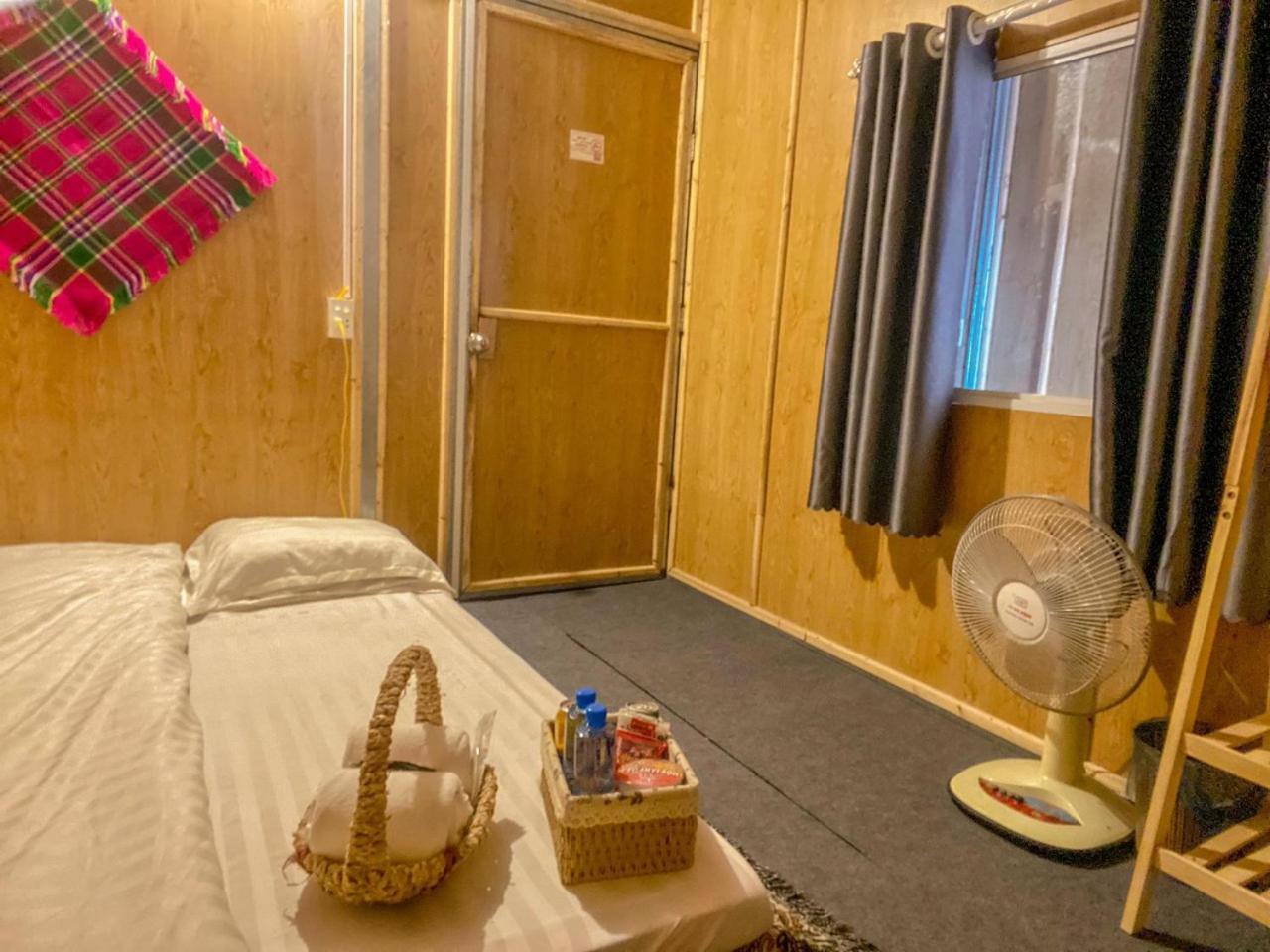 Appartamento Titi House Đồng Văn Esterno foto